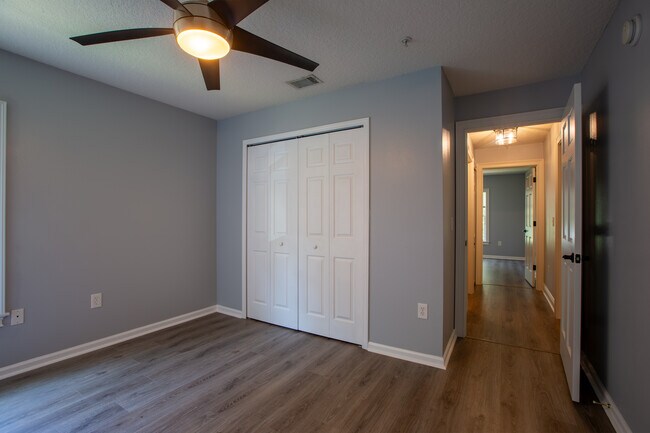 Building Photo - 13785 Herons Landing Way