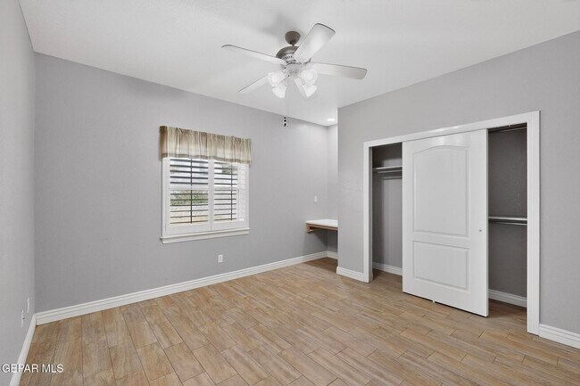 Building Photo - 1365 Desert Canyon Dr