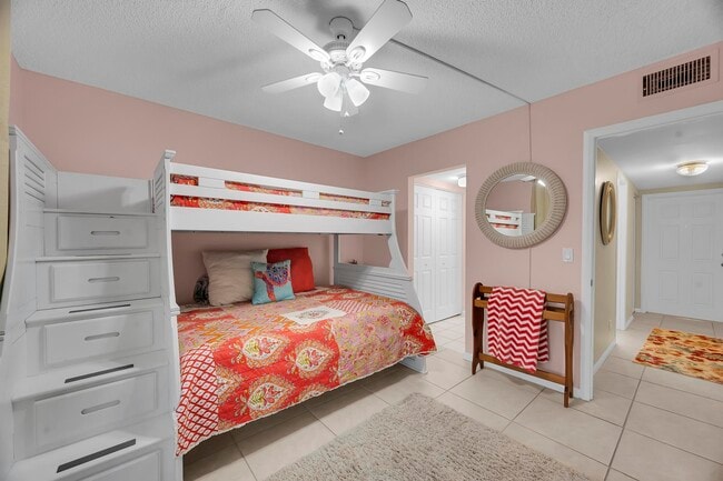 Building Photo - 3492 NE Causeway Blvd