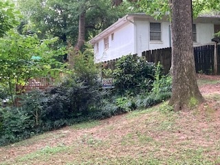 fenced in backyard - 814 Tullahoma Dr