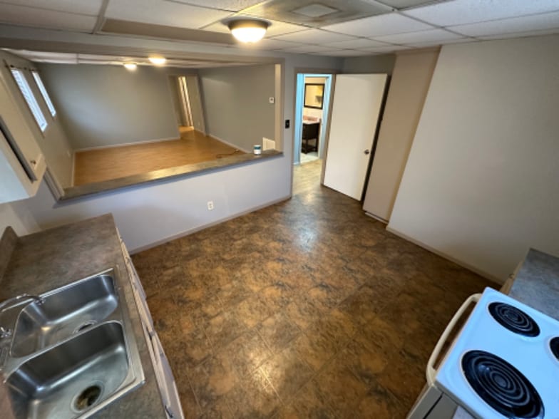 Building Photo - 1644 FM 1696