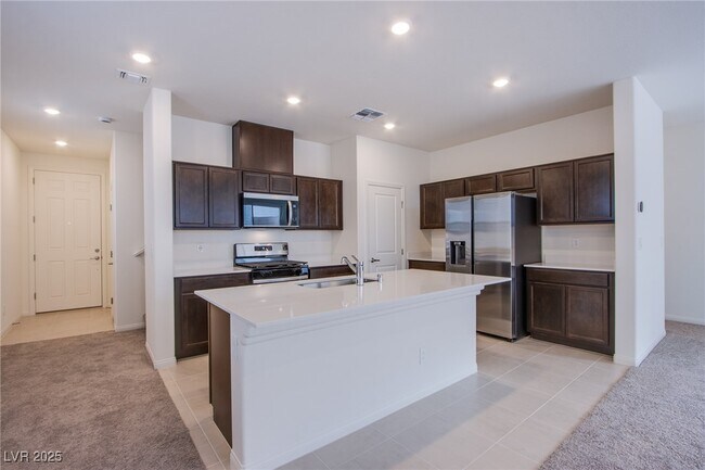 Building Photo - 6609 Tumoulin St