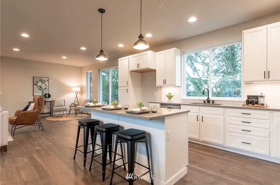 Building Photo - 11031 14th Pl SE