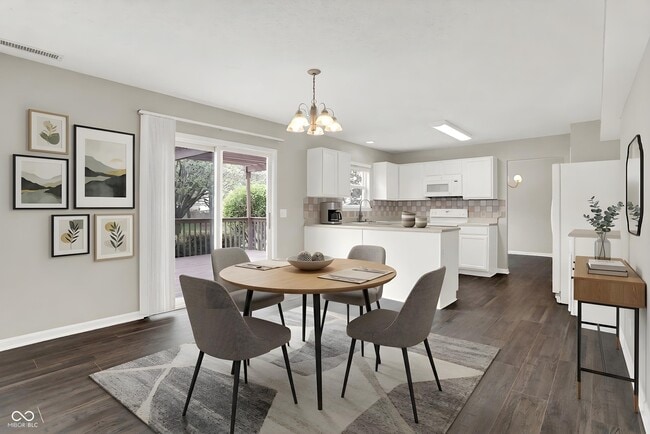 Building Photo - 5761 Cantigny Way S