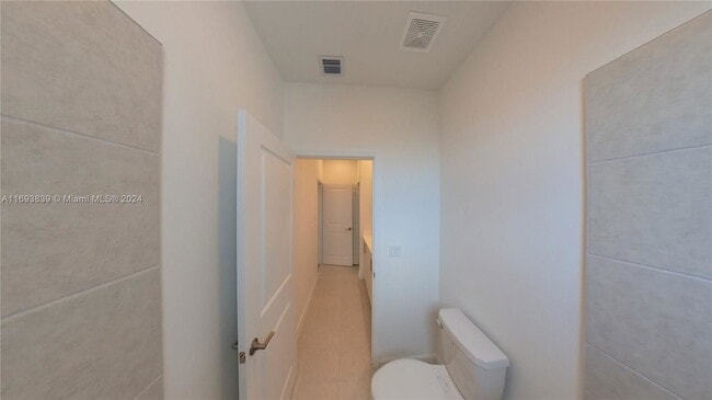 Building Photo - Oakmont, Dania Beach, FL 33068 - 3 BR 2.5 ...