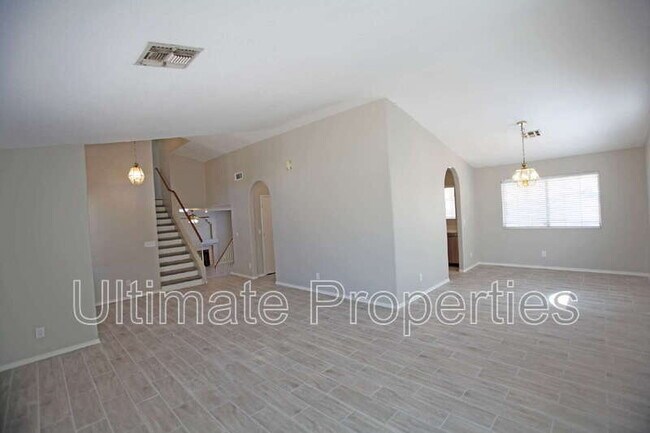 Building Photo - 8537 W Windsor Dr