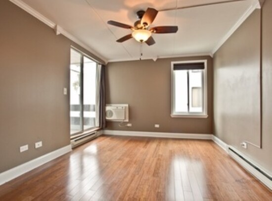 Building Photo - 338 W Miner St