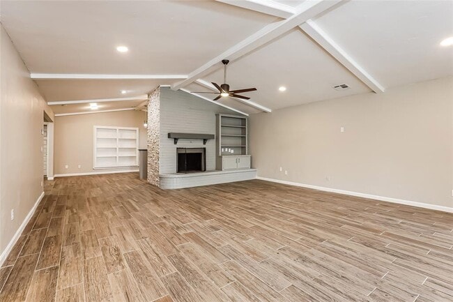 Building Photo - 7301 Skylark Ln