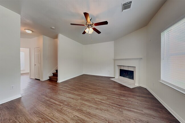 Building Photo - 5211 Sherilynn Dr