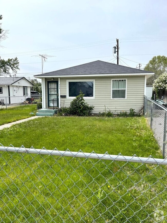 Building Photo - Cute and Cozy Two Bedroom Home in Richland
