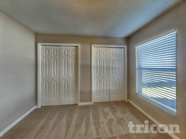 Building Photo - 6708 Shepherd Oaks St