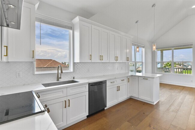 Building Photo - 4006 Fort Bend Dr