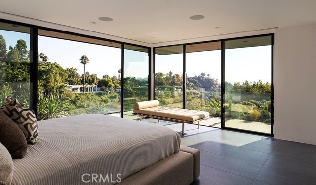 Building Photo - 9015 Alto Cedro Dr