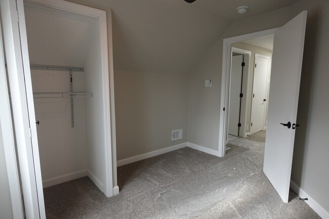 Building Photo - 3118 Martin Ave