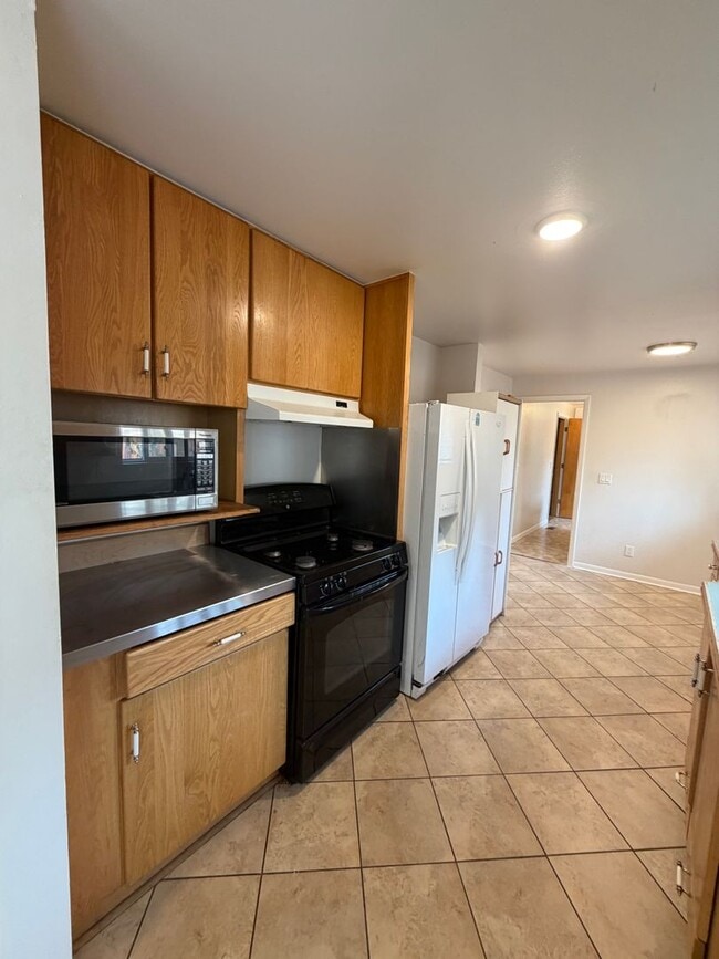 Building Photo - 21119 Bear Creek Rd
