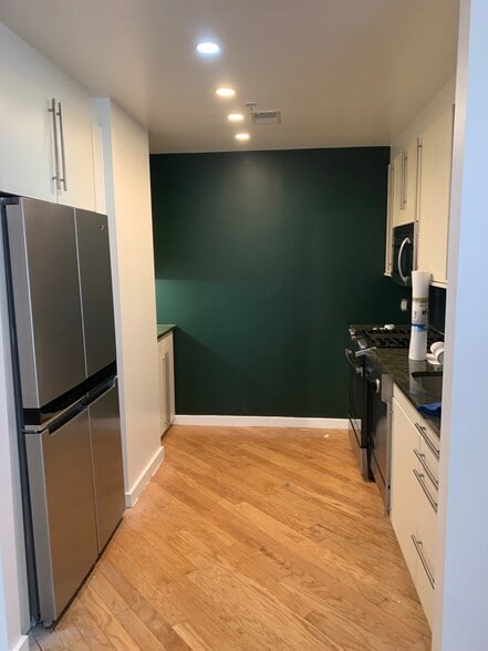 new kitchen wall color & refrigerator 4-door - 1300 13th St NW