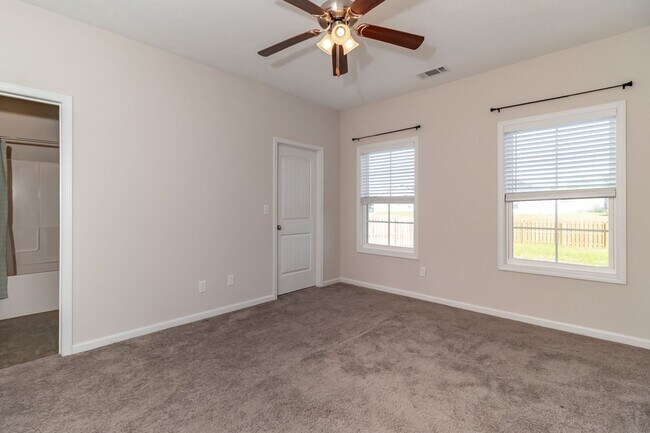 Building Photo - Like New, 4/2, Ranch Home In Grovetown!