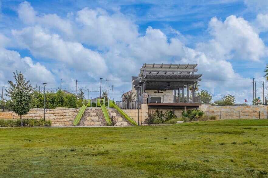 Building Photo - 12614 Galatea