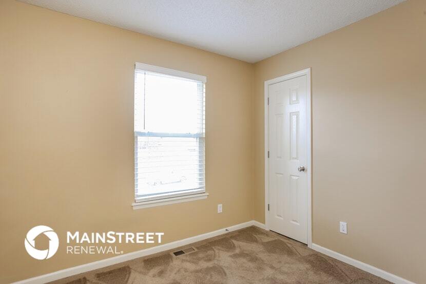 Building Photo - 1221 Rosehill Dr