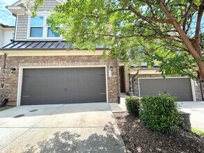 Building Photo - 735 Lampwick Ln