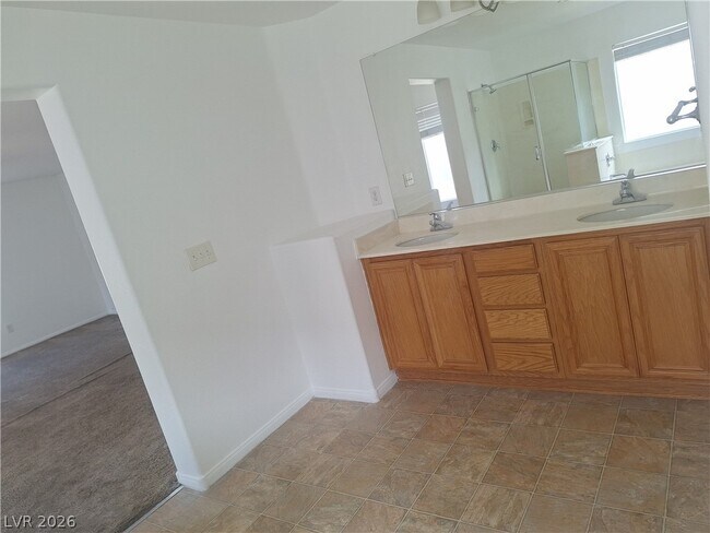 Building Photo - 304 Raptors View Ave