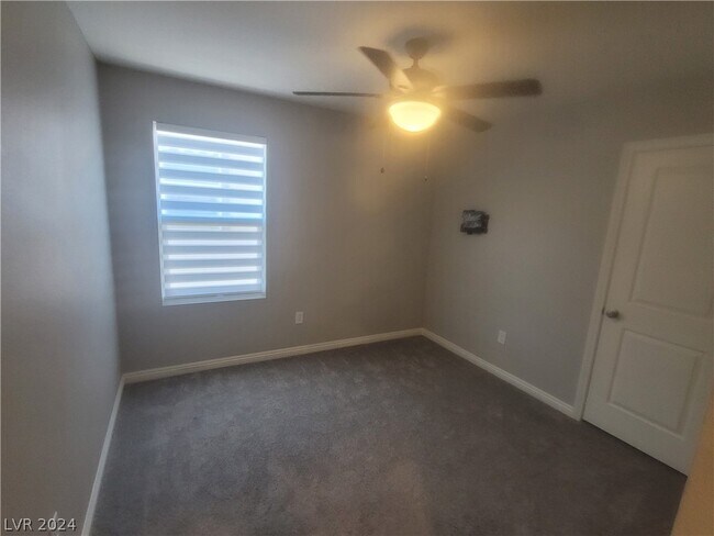 Building Photo - 3876 E Park Field Dr