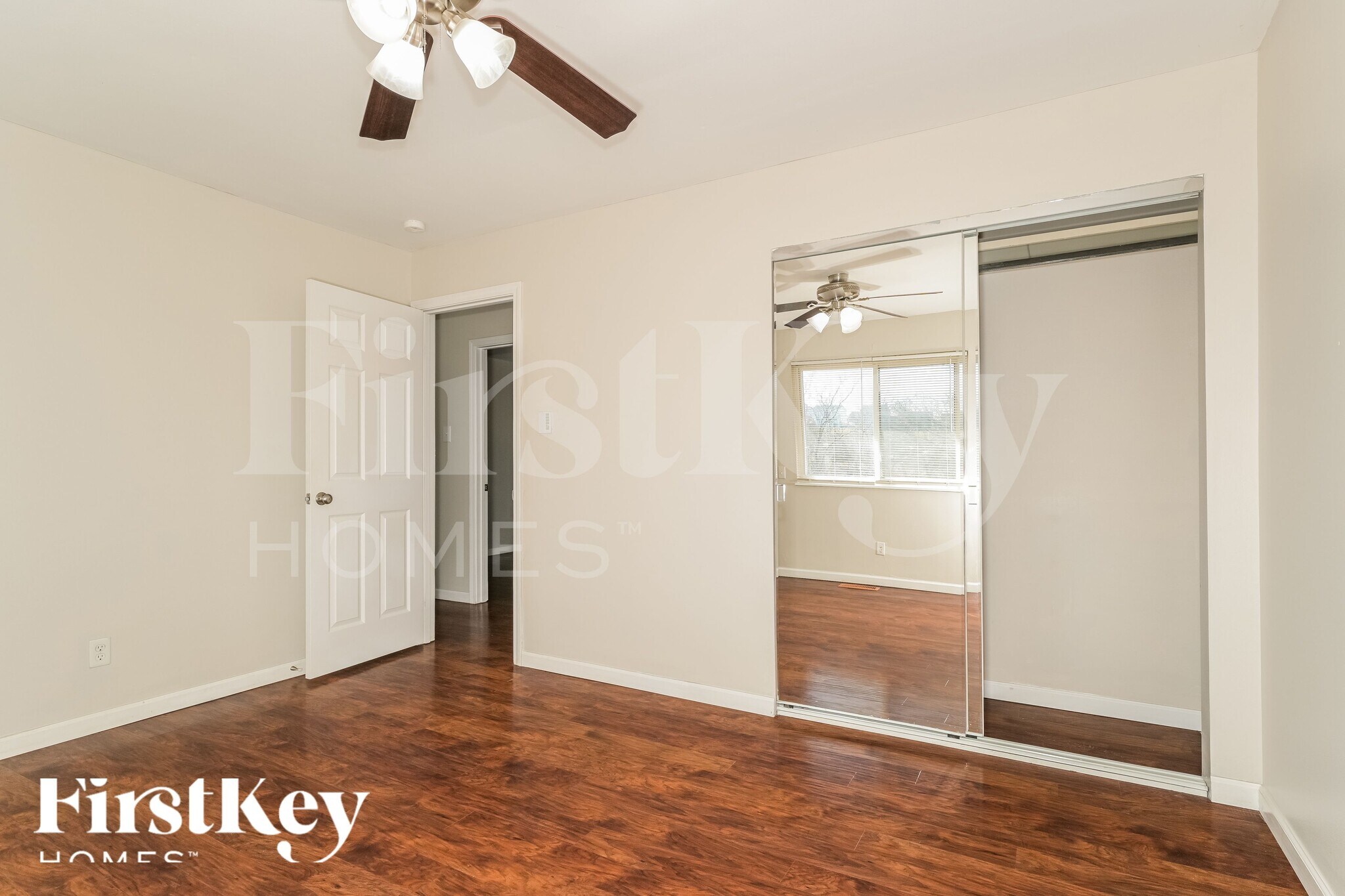 Building Photo - 706 Boca Chica Dr