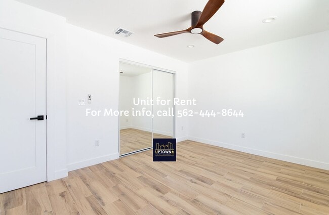 Building Photo - House -  2 Bedrooms + 1 Office / 1 Bathroom - Paramount