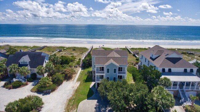 Building Photo - 630 Parker Dr