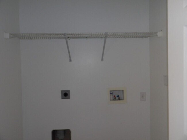 Building Photo - 121 Barnacle Ln