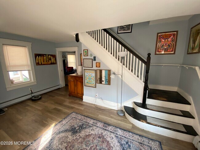 Building Photo - 1302 L St