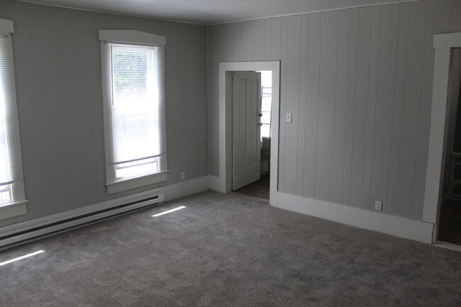 Building Photo - Cute Maintenace Free 1 BR in North Salem!