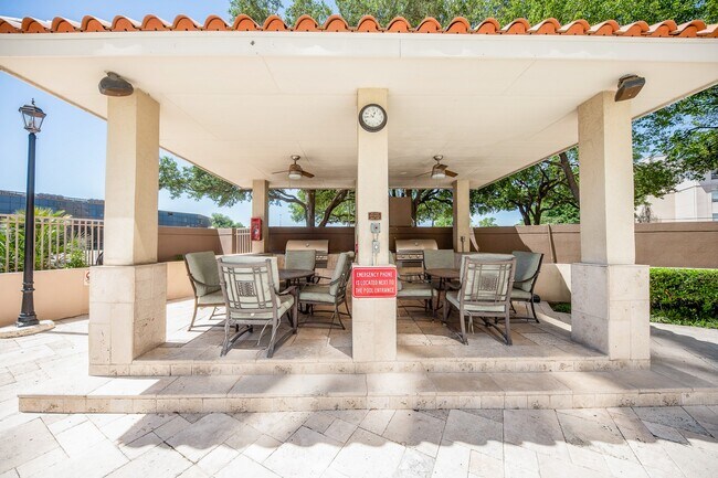 Building Photo - 3525 Sage Rd