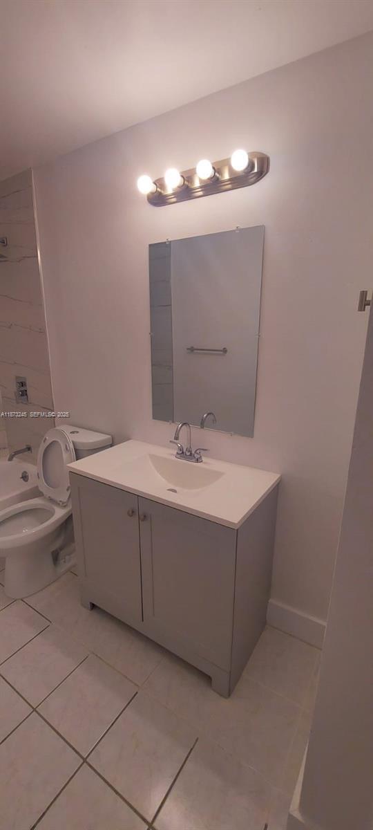 Building Photo - 3033 NW 43rd Ave