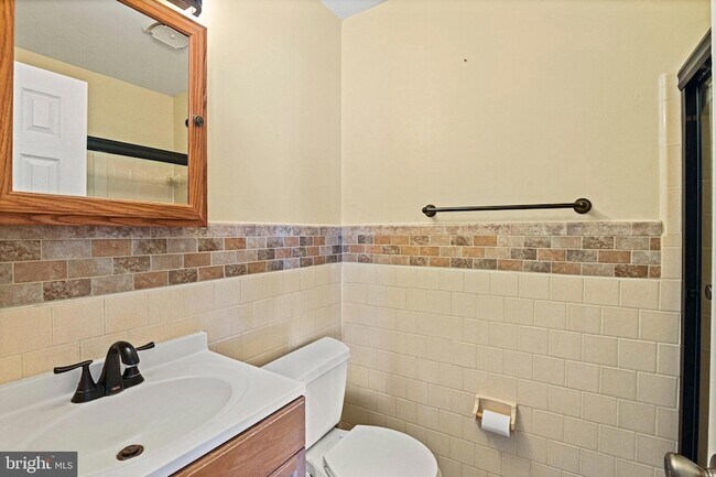 Building Photo - 4106 Mangalore Dr