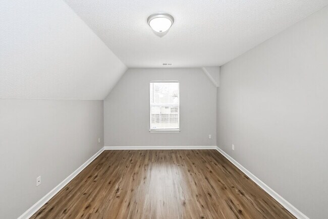 Building Photo - 6819 Kerry Valley Ln