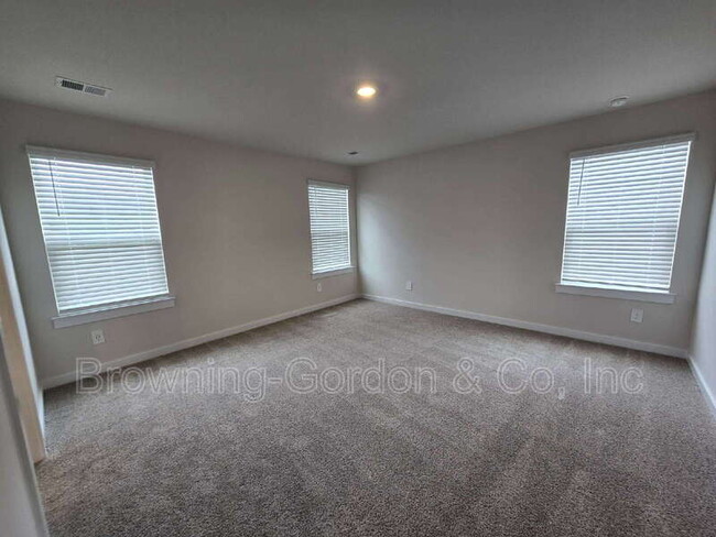 Building Photo - 4248 Skyridge Dr