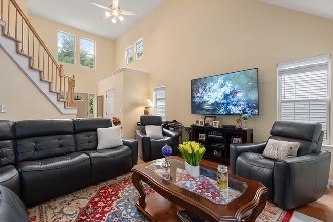 Building Photo - 25 Magnolia Ln