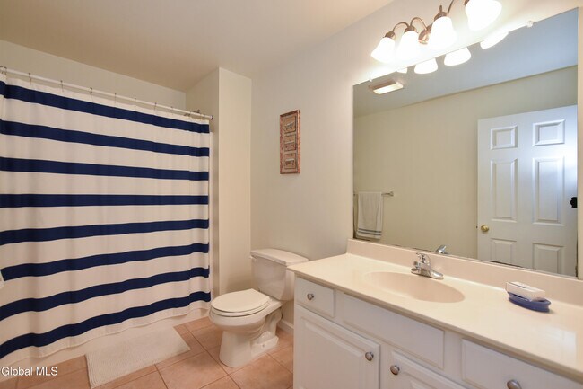 Building Photo - 328 Ballston Ave