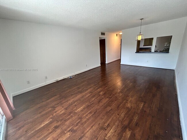 Building Photo - 7850 Camino Real