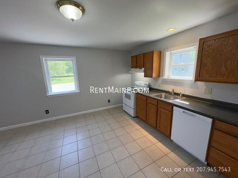 Building Photo - 1835 Hammond St