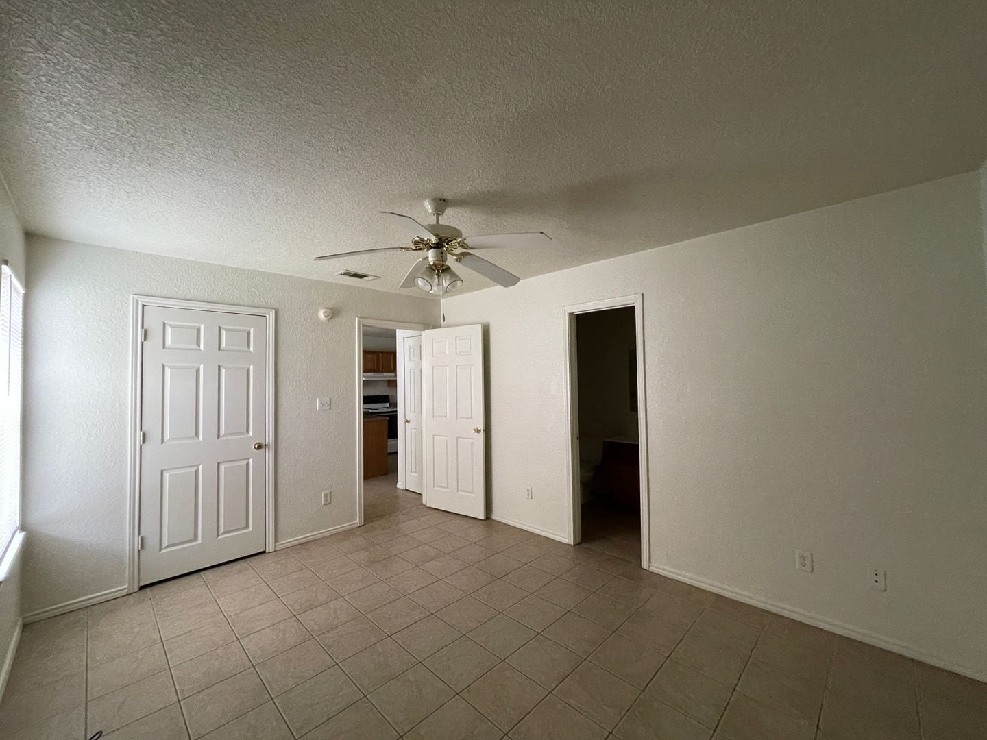 Building Photo - 2808 Cantabrian Dr