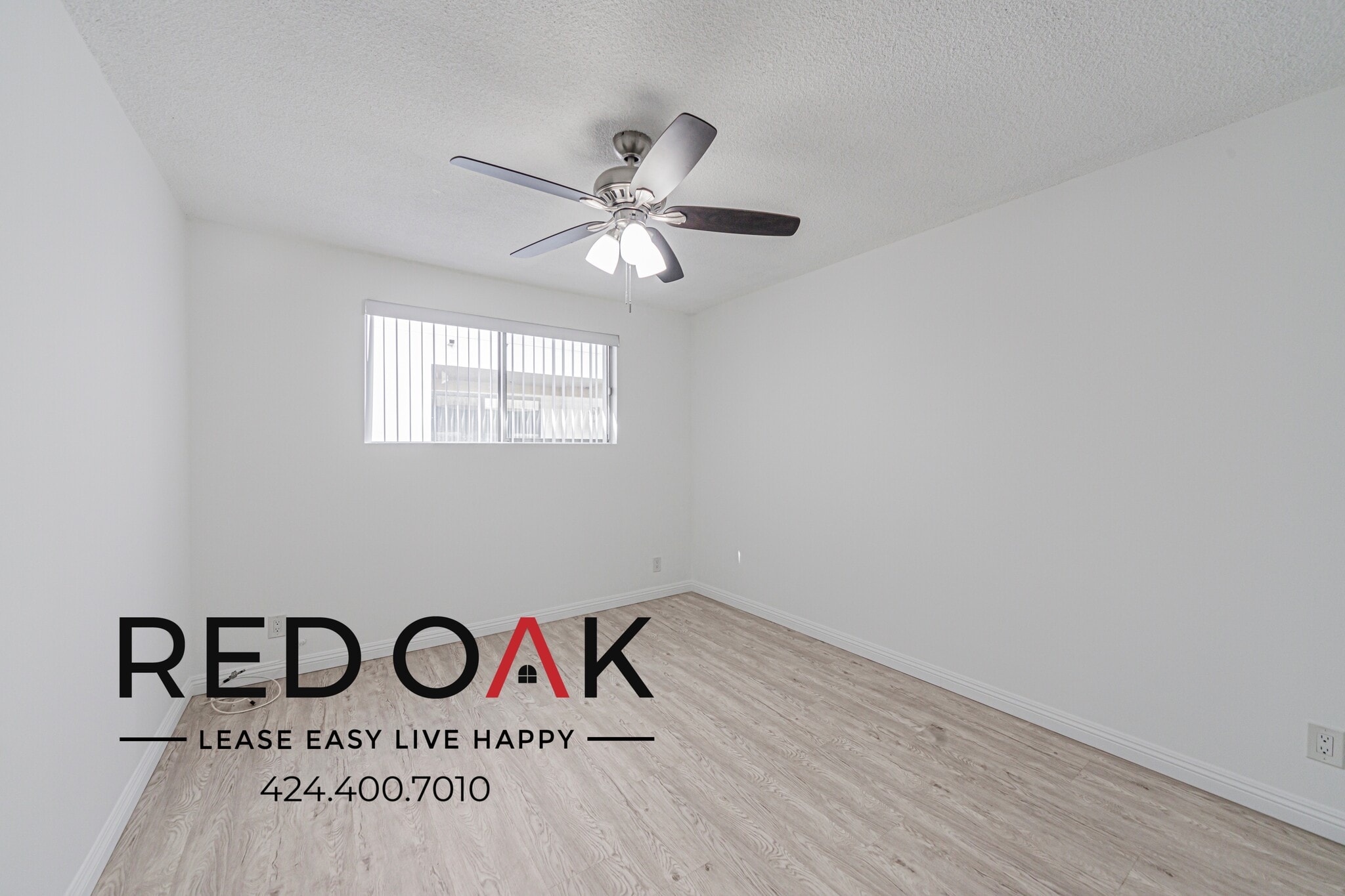 Building Photo - 12737 Moorpark St