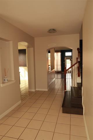 Building Photo - 6307 Lakewood Dr