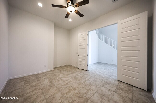 Building Photo - 7695 W Smoketree Dr