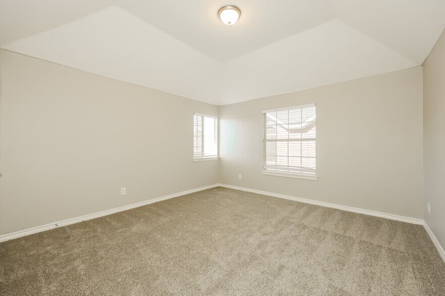 Building Photo - 301 Cold Water Dr