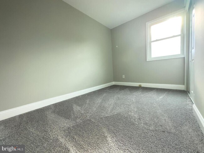 Building Photo - 3861 26th Ave