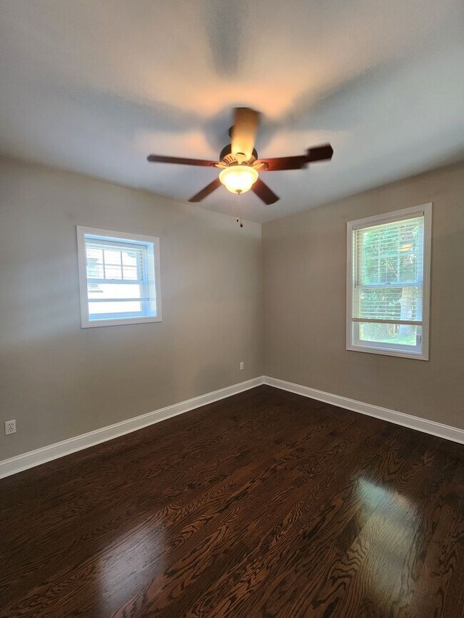 Building Photo - Montford Rental-Asheville