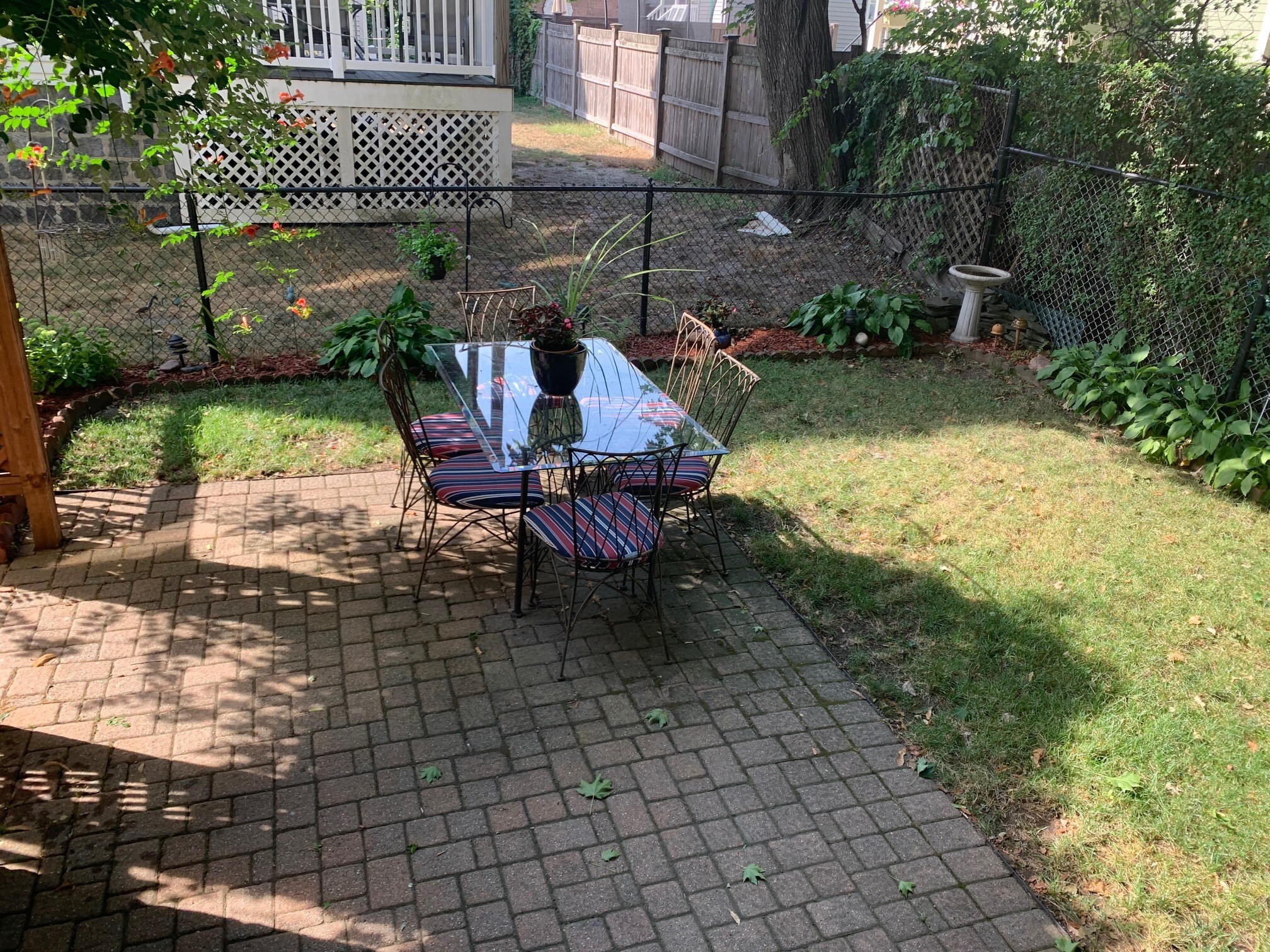 Patio + Grassy manicured backyard - 76 Pearson Rd