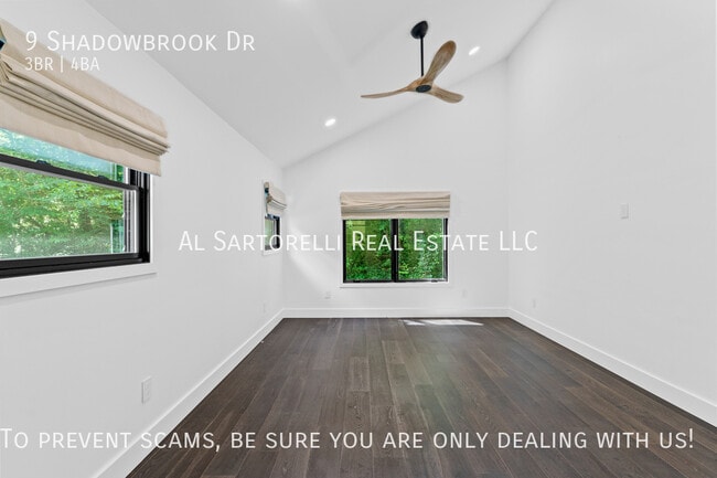 Building Photo - 9 Shadowbrook Dr